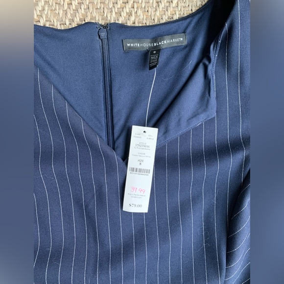 White House Black Market Sleeveless Navy Blue Pinstripe Bodice Top, size 8 - Picture 3 of 6